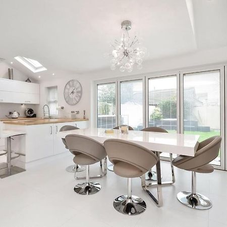Home In Southsea With Hot Tub, Close To The Sea Portsmouth Eksteriør billede